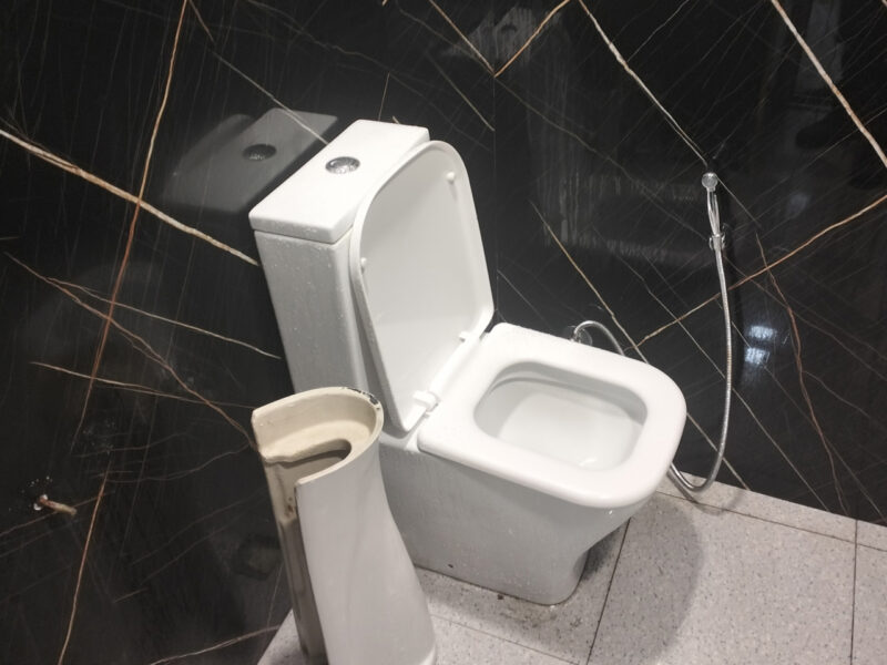 Unitaz qurasdirilmasi - Temirustasi.az